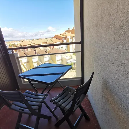 Apartment Soleil Levant: Beachfront Cozy With Direct Access Le Barcares